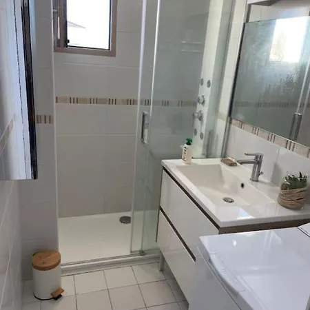Appartamento Domaine D'azur - Renovated 1br With Terrace Pool & Garage Le Lavandou
