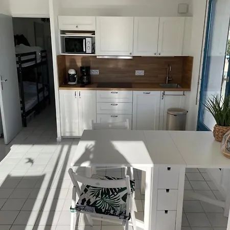Apartment Domaine D'azur - Renovated 1br With Terrace Pool & Garage *